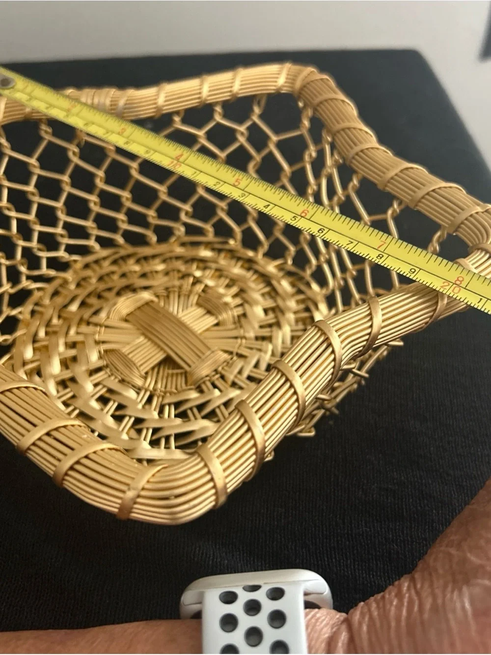 Gold tone wire Star-Shaped Decorative Basket sturdy